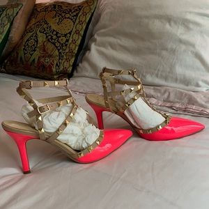 New 9.5 Hot Pink Gold Studded 2” Heels - Jessica Simpson Brand, no tags